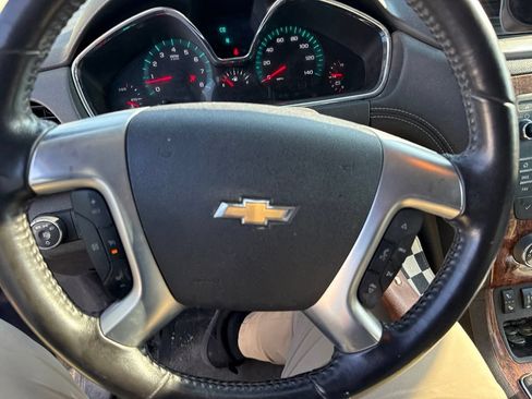 Used 2014 Chevrolet Traverse LT w/ All-Star Edition FWD image 18