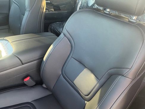 New 2026 Nissan Armada SV image 18