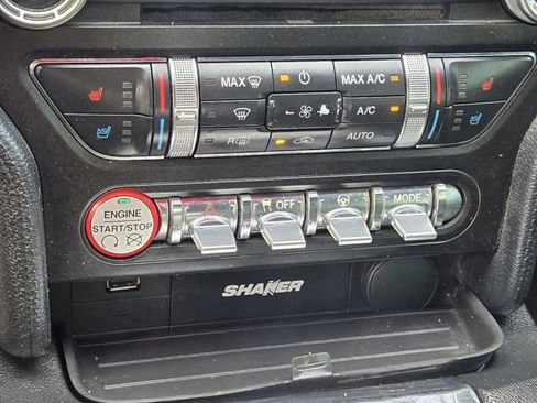 Used 2017 Ford Mustang Premium image 17