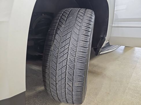 Used 2017 Chevrolet Tahoe Premier AWD/4WD image 40