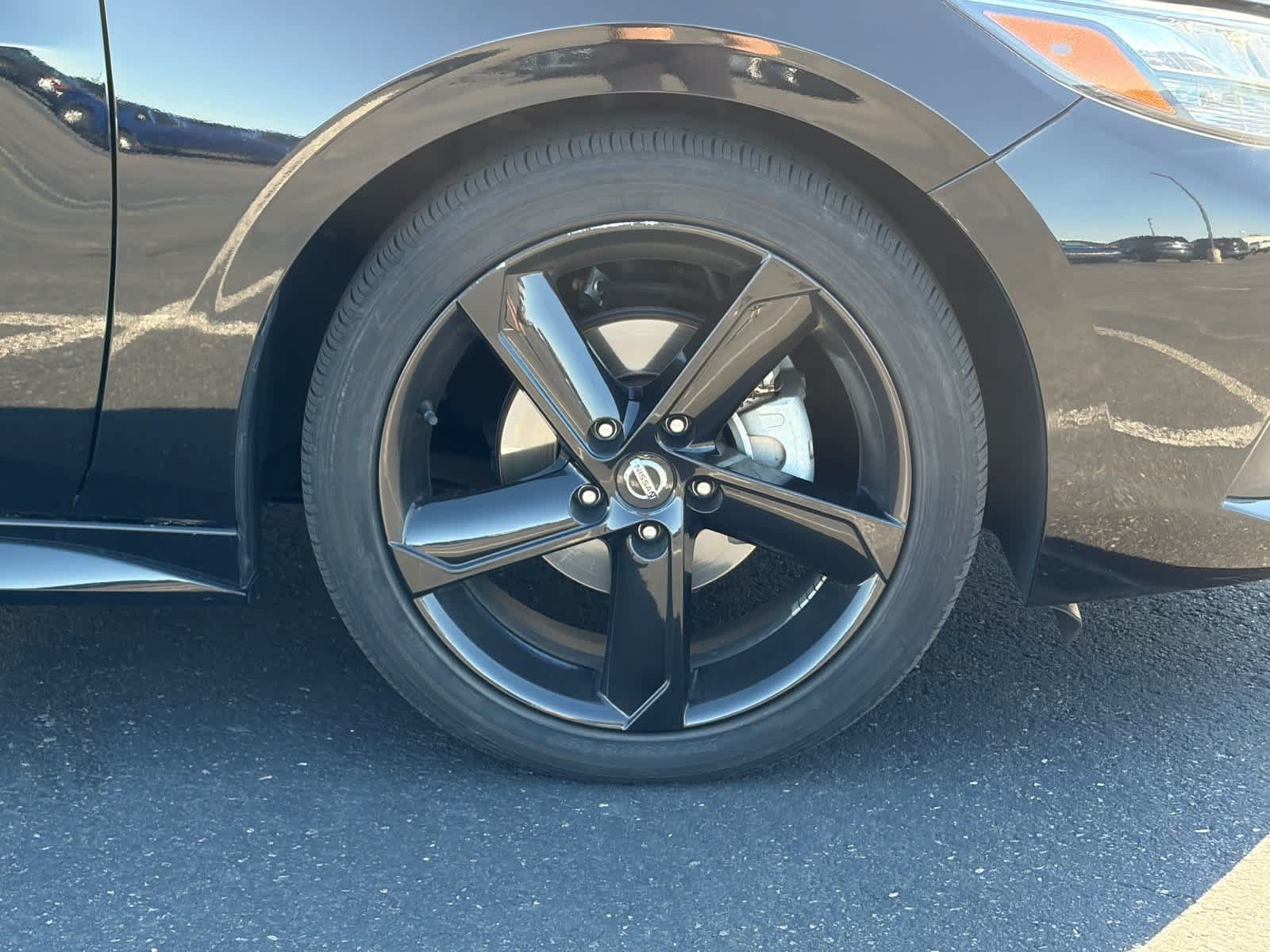 Certified 2023 Nissan Sentra SR w/ Midnight Edition Package FWD image 6