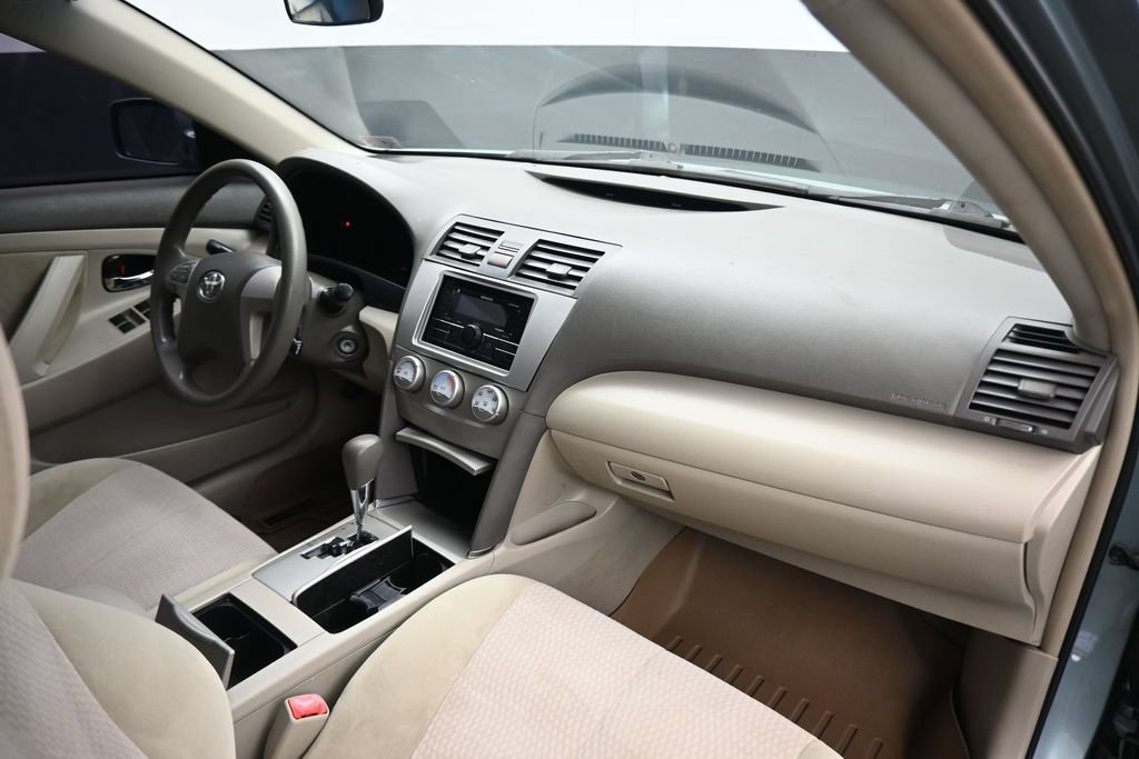 Used 2011 Toyota Camry LE w/ LE Extra-Value Pkg FWD image 37