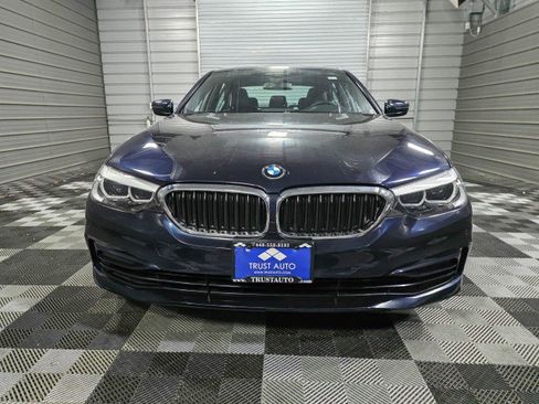 Used 2020 BMW 530i xDrive w/ Convenience Package AWD/4WD image 3