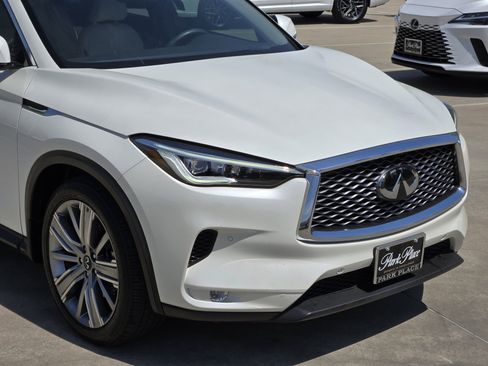 Used 2021 INFINITI QX50 Sensory image 10