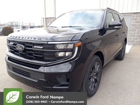 New 2025 Ford Expedition Platinum w/ Stealth Performance Package image 7