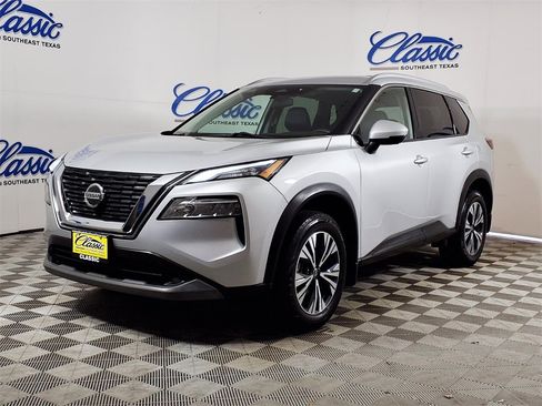 Used 2021 Nissan Rogue SV w/ Premium Package image 5