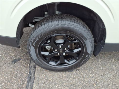 Used 2024 Ford Maverick Lariat w/ FX4 Off-Road Package image 5