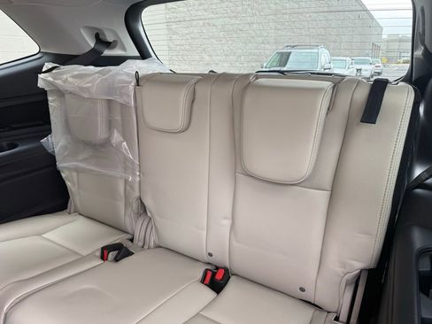 New 2026 Subaru Ascent Limited image 31