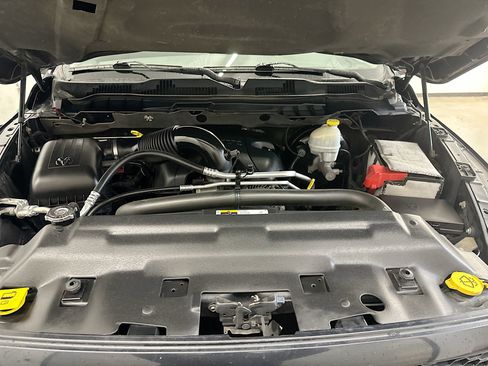 Used 2013 RAM 1500 Express AWD/4WD image 32