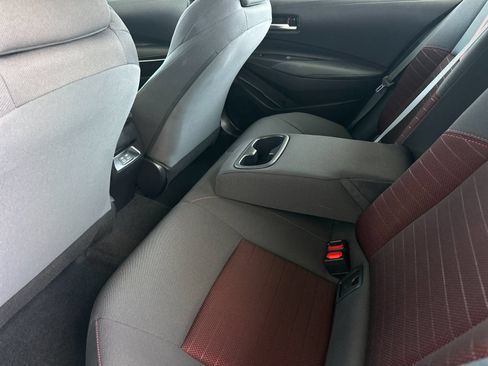 Used 2025 Toyota Corolla SE w/ SE Premium Package FWD image 11