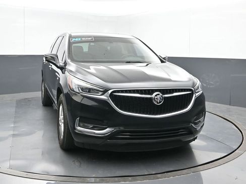 Used 2018 Buick Enclave Essence image 8