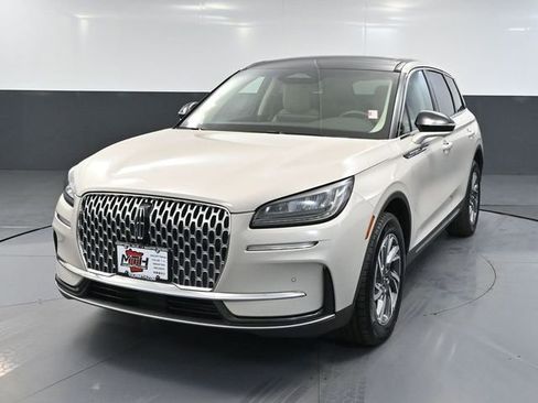 Used 2024 Lincoln Corsair AWD w/ Equipment Group 101A image 13