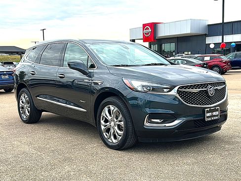 Used 2019 Buick Enclave Avenir w/ Avenir Technology Package image 10