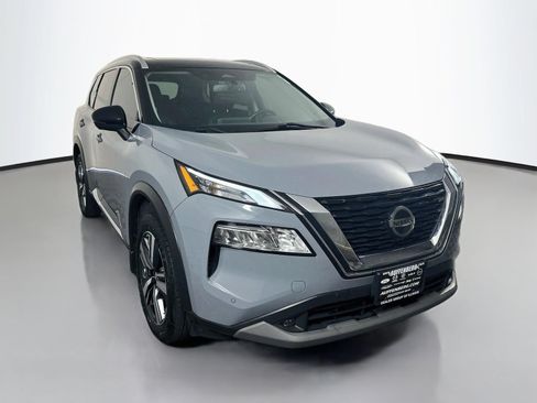 Used 2021 Nissan Rogue SL w/ Premium Package FWD image 1