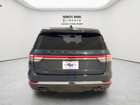 Used 2023 Lincoln Aviator Reserve w/ Elements Package Plus RWD image 4
