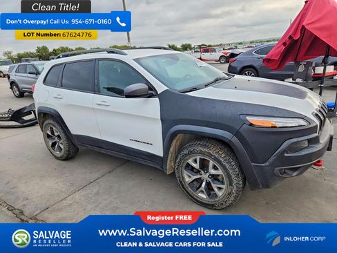 Used 2017 Jeep Cherokee Trailhawk AWD/4WD image 5