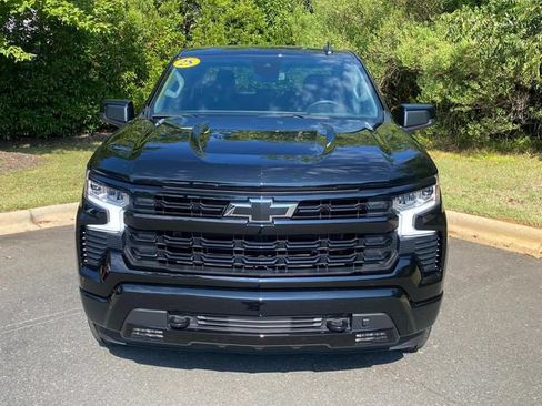 Used 2025 Chevrolet Silverado 1500 RST AWD/4WD image 2