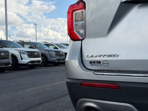 Used 2022 Ford Explorer Limited w/ Equipment Group 301A image 45