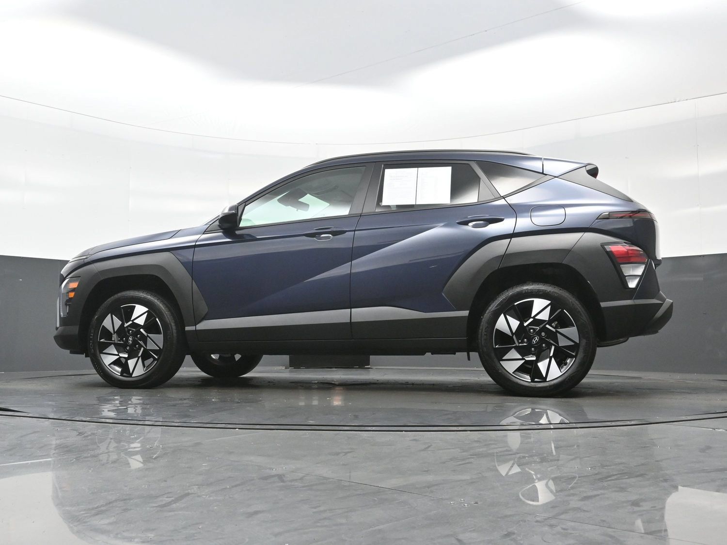 Certified 2025 Hyundai Kona SEL AWD/4WD image 27