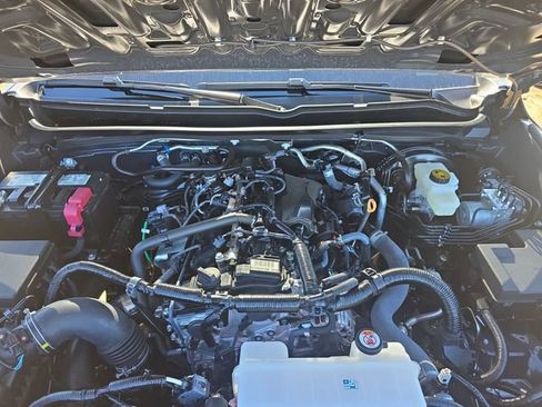 Used 2025 Toyota Tacoma SR5 image 28