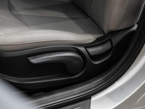 Used 2016 Hyundai Sonata SE FWD image 36