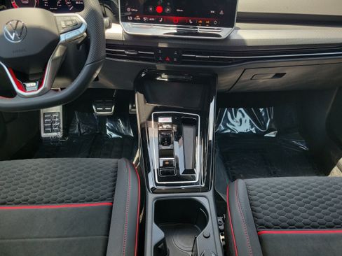 New 2026 Volkswagen GTI SE FWD image 14