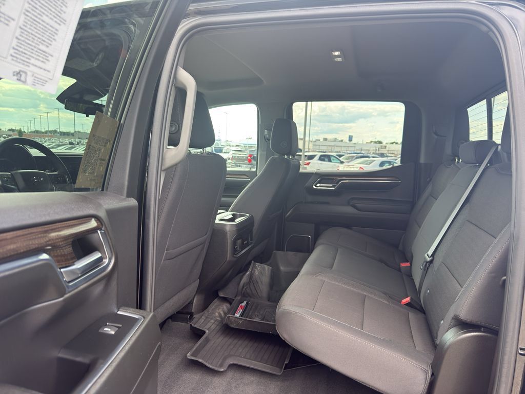 Used 2024 Chevrolet Silverado 1500 RST w/ Convenience Package II AWD/4WD image 30