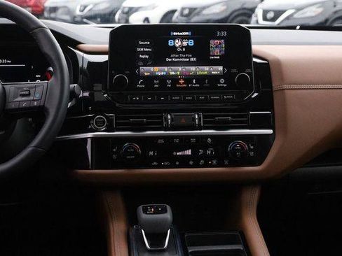 Used 2024 Nissan Pathfinder Platinum w/ Cargo Package image 26