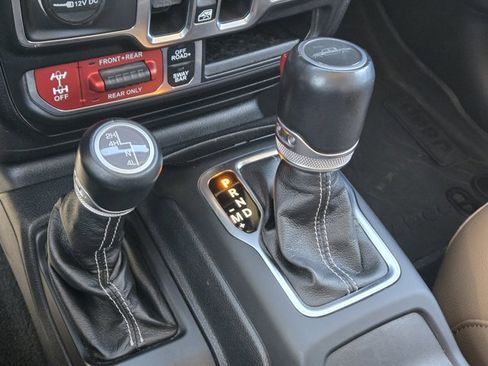 Used 2021 Jeep Gladiator Rubicon image 26