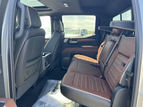 New 2026 GMC Sierra 1500 Denali Ultimate w/ LPO, Black Badging Package AWD/4WD image 28