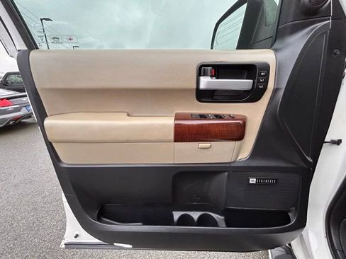 Used 2013 Toyota Sequoia Platinum image 34