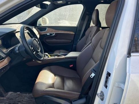 Used 2023 Volvo XC90 T8 Plus w/ Protection Package image 3