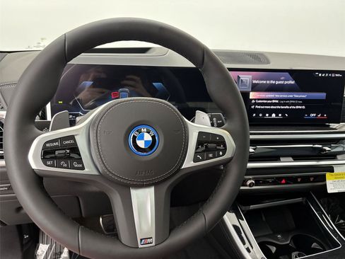 New 2026 BMW X5 xDrive50e w/ M Sport Package AWD/4WD image 22