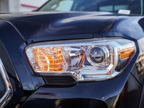 Certified 2023 Toyota Tacoma SR5 image 5