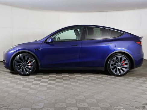 Used 2022 Tesla Model Y Performance AWD/4WD image 16