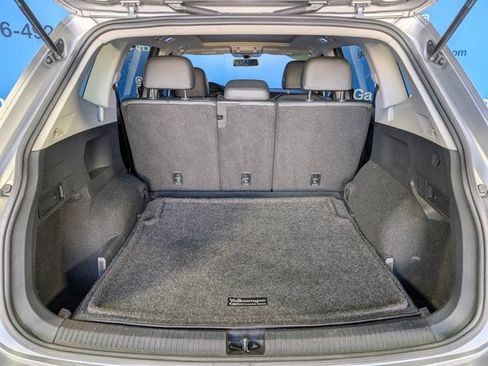 Used 2019 Volkswagen Tiguan SE w/ Panoramic Sunroof Package AWD/4WD image 18
