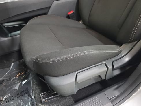 Used 2024 Nissan Rogue S AWD/4WD image 29