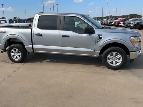 Used 2022 Ford F150 XLT AWD/4WD image 2