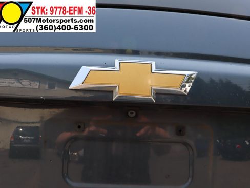 Used 2020 Chevrolet Suburban LT AWD/4WD image 17