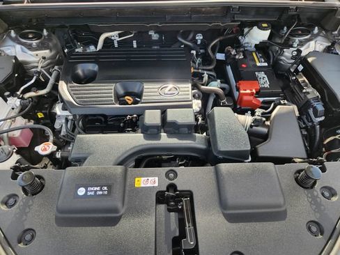 Used 2024 Lexus NX 250 FWD w/ Towing Package (2000 Lbs) image 30