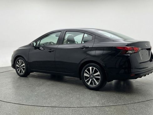 Used 2025 Nissan Versa SV image 6