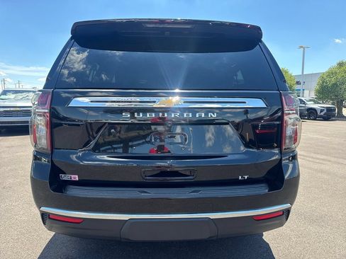 Used 2023 Chevrolet Suburban LT AWD/4WD image 5