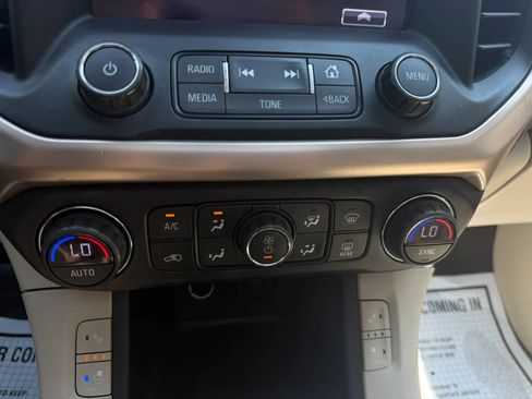 Used 2018 GMC Acadia Denali AWD/4WD image 36