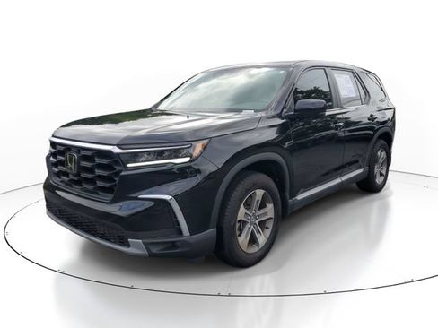 Certified 2025 Honda Pilot EX-L image 3