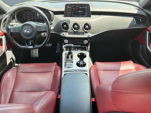 Used 2018 Kia Stinger GT1 RWD image 15