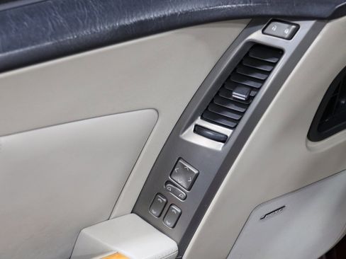 Used 2006 Cadillac XLR image 57