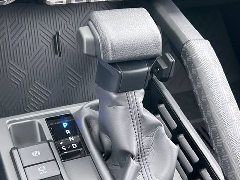 New 2026 Toyota 4Runner SR5 AWD/4WD image 21