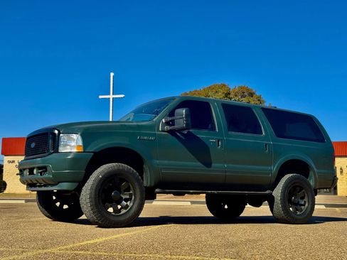 Used 2004 Ford Excursion Eddie Bauer image 2