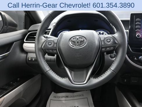 Used 2023 Toyota Camry SE w/ Convenience Package FWD image 15