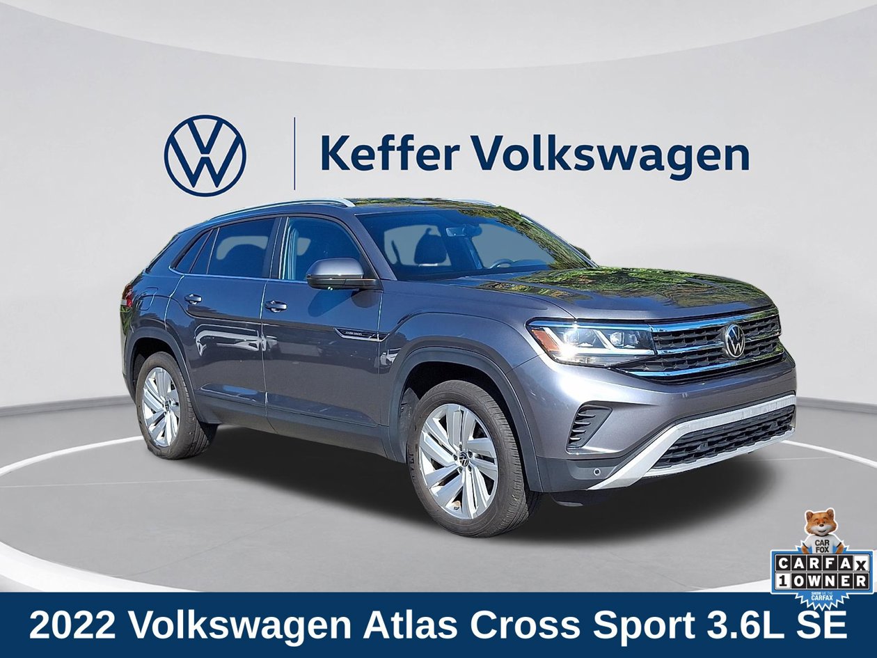 Certified 2022 Volkswagen Atlas Cross Sport SE AWD/4WD image 1